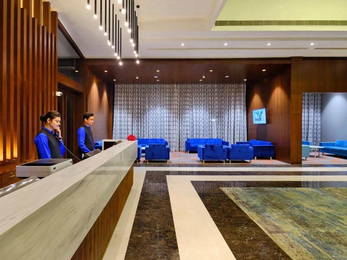 Essentia Luxury Hotel Indore Luaran gambar